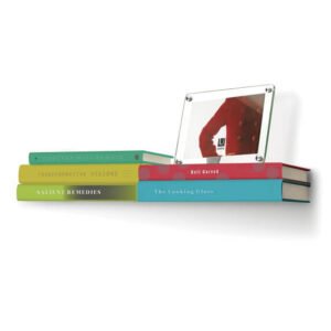 Conceal-Doppelhalter-mit-Buechern