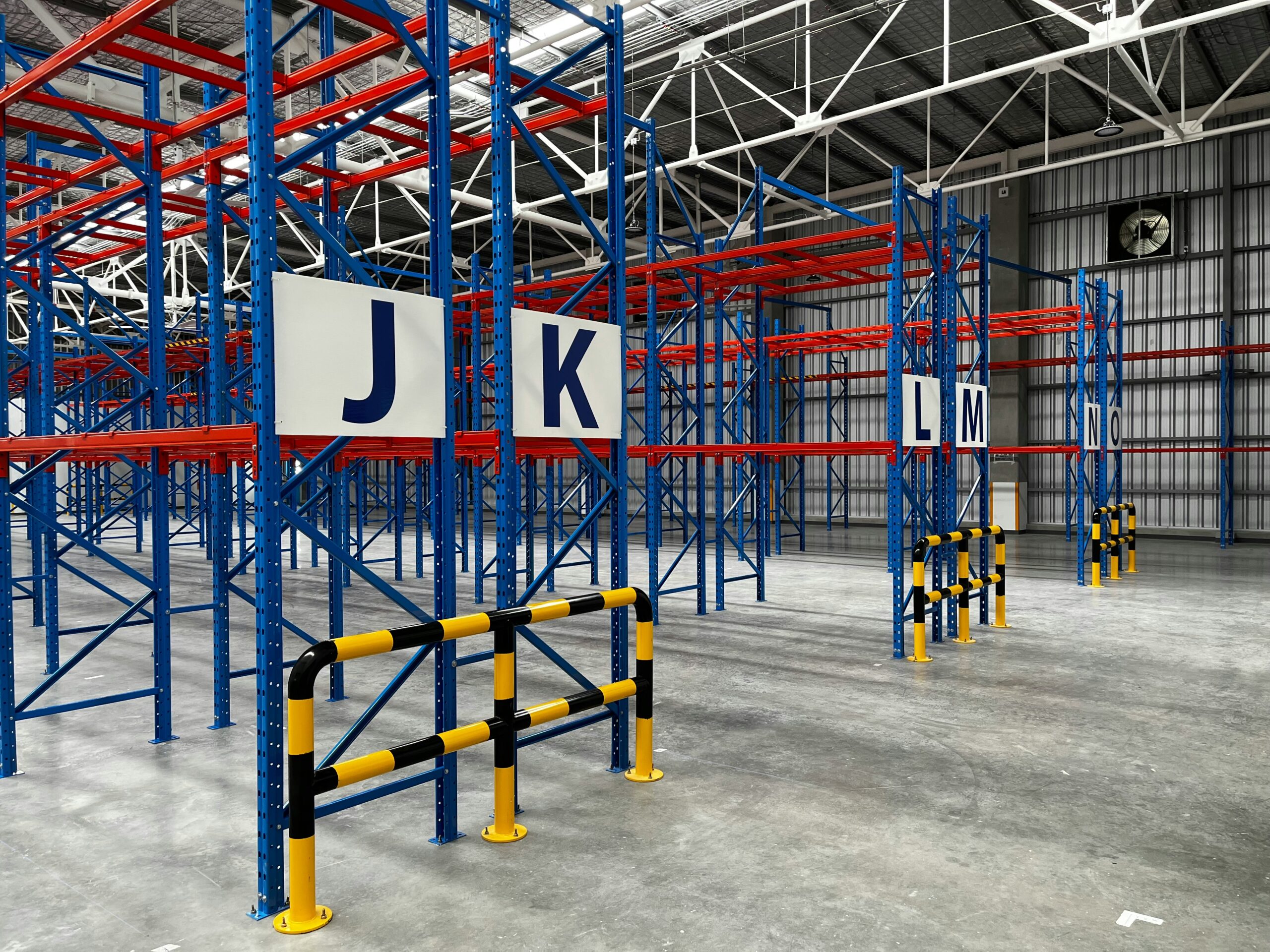 Top Rack Warehouse Racking Supplier In Riyadh, Saudi Arabia